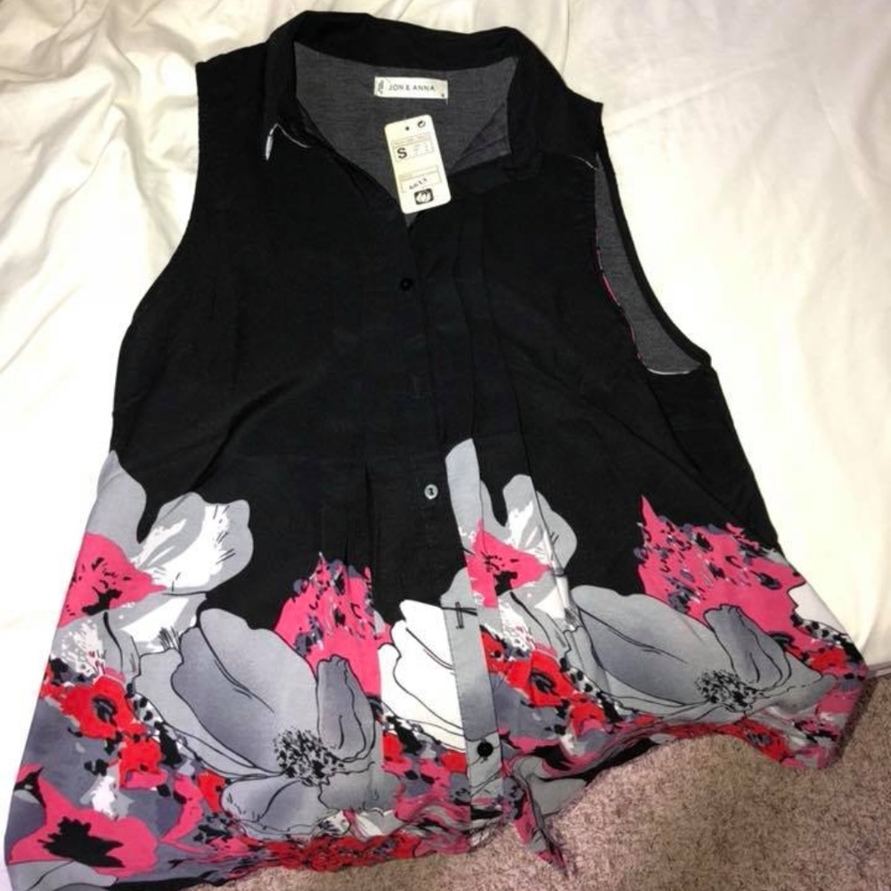 Jon & Anna Sleeveless Swing Dress Shirt NWT Floral